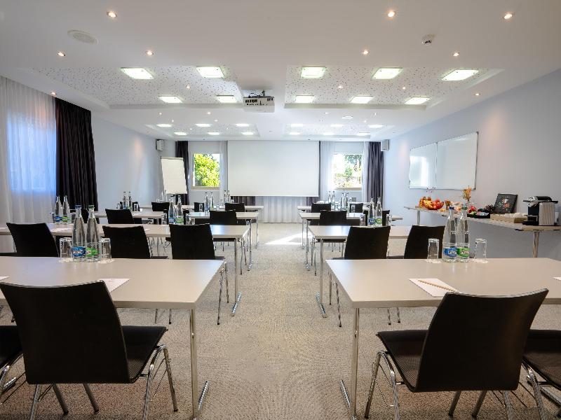 Radisson Hotel Zurich Airport image