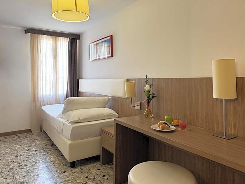 Hotel Il Moro di Venezia image