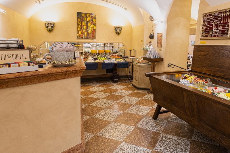 Art Commercianti Hotel