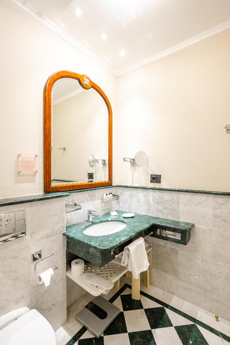 Art Commercianti Hotel