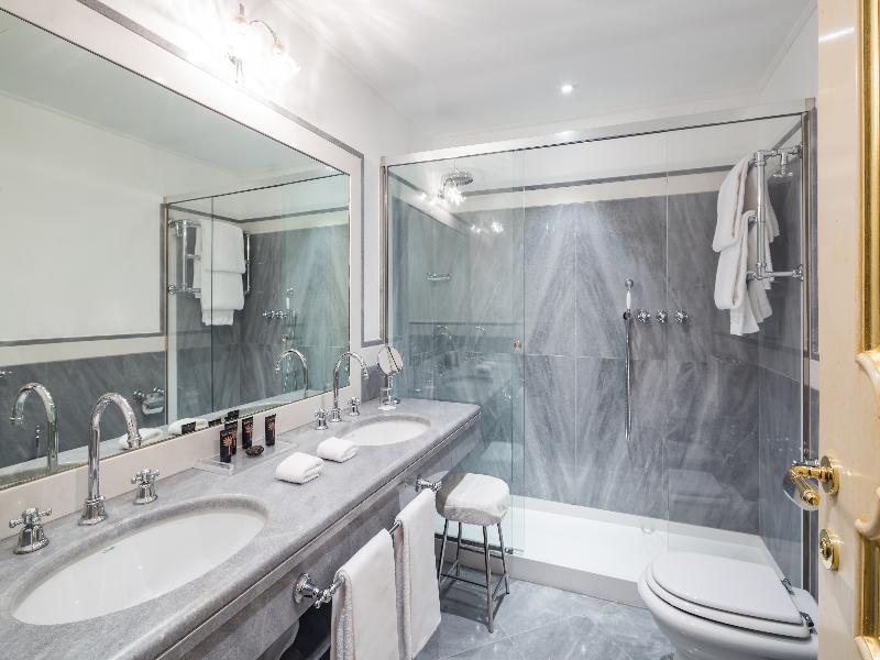 Baglioni Hotel Luna image