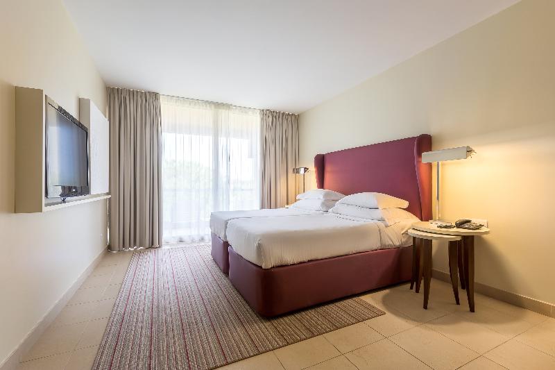 NAU Sao Rafael Suites image
