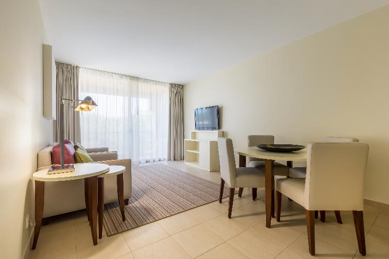 NAU Sao Rafael Suites image