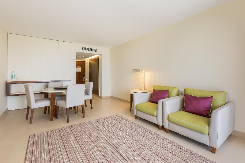 NAU Sao Rafael Suites image