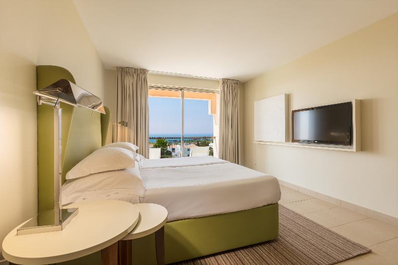 NAU Sao Rafael Suites image