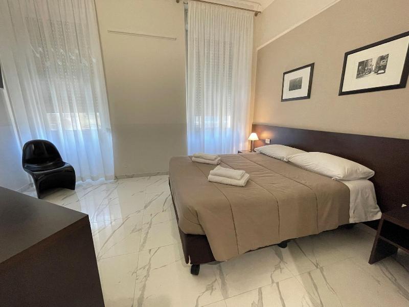 Club Hotel Milan image