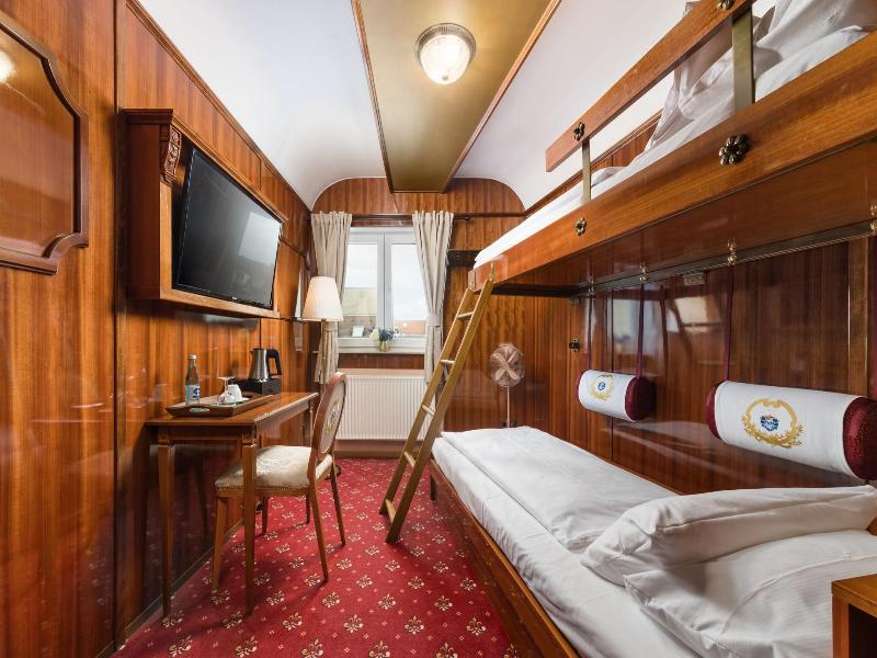 Hotel Du Train image