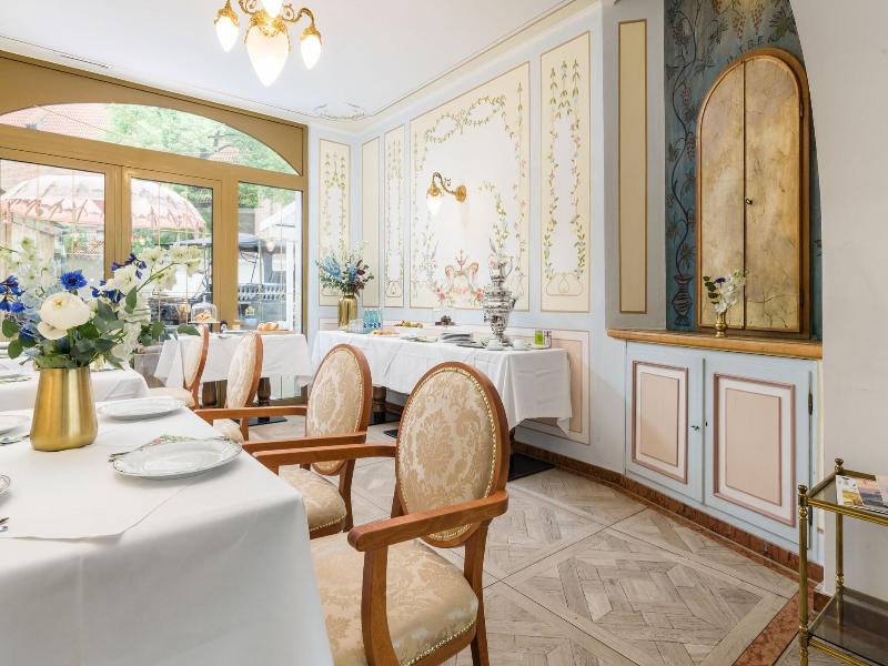 Hotel Du Train image