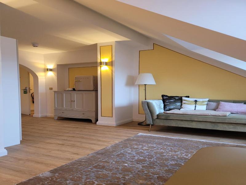 Hotel Du Train image