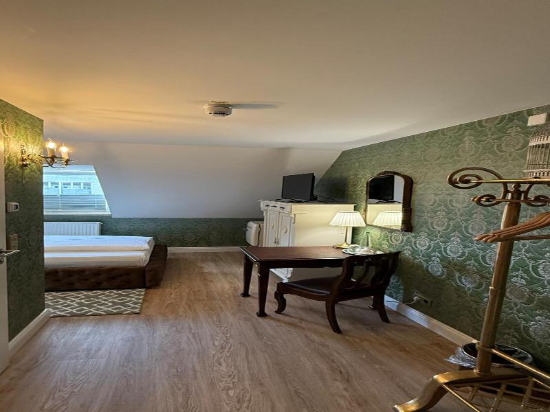 Hotel Du Train image