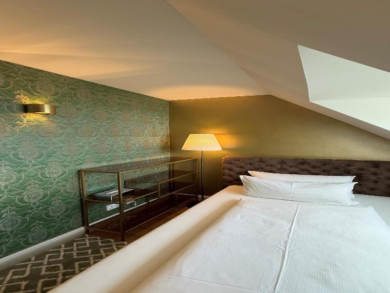 Hotel Du Train image