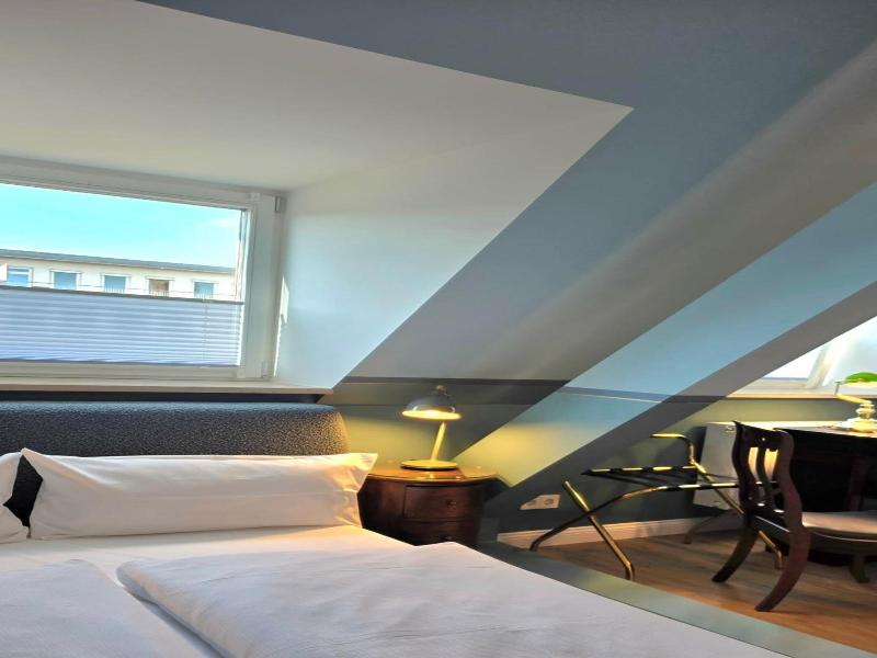 Hotel Du Train image