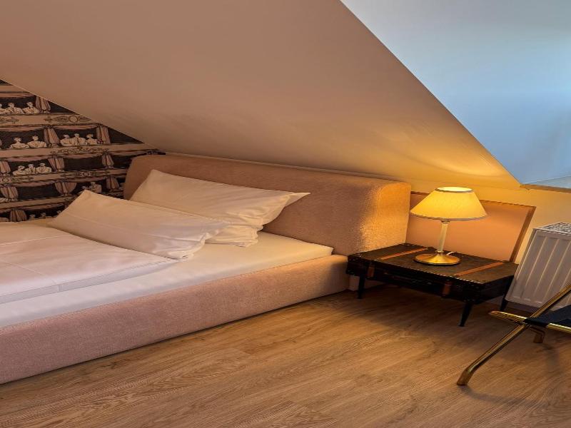Hotel Du Train image