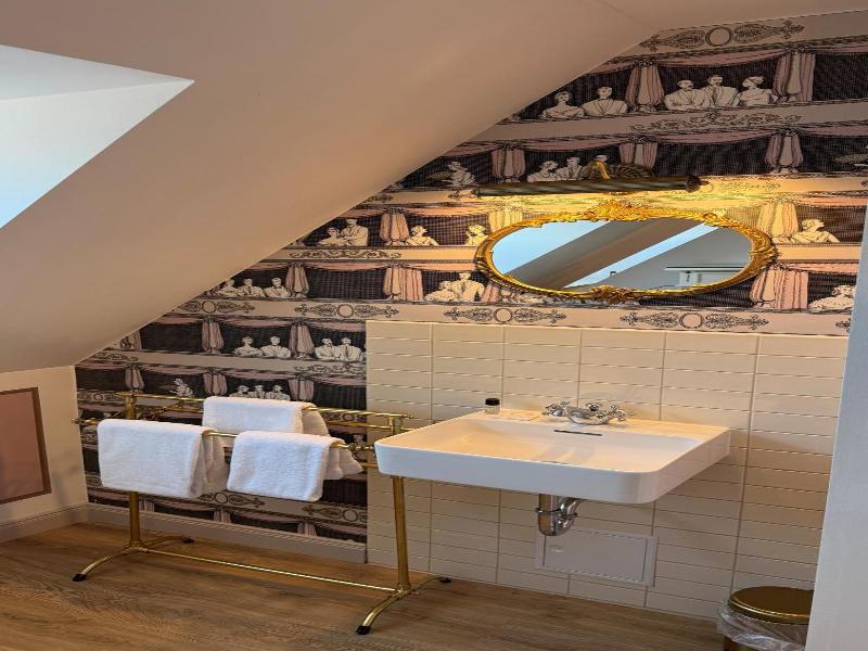 Hotel Du Train image