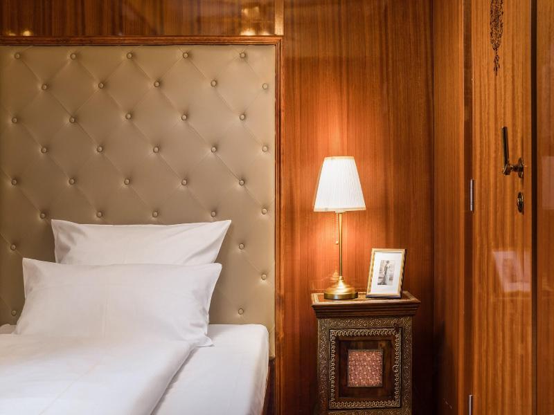 Hotel Du Train image