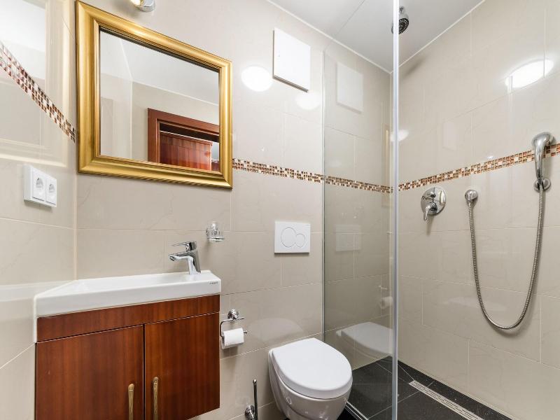 Hotel Du Train image