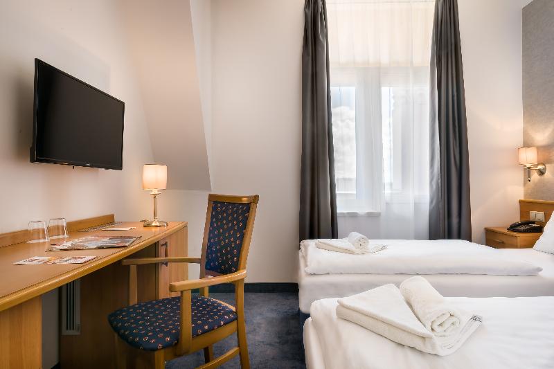 East City Hotel image