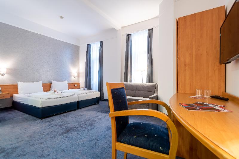 East City Hotel image