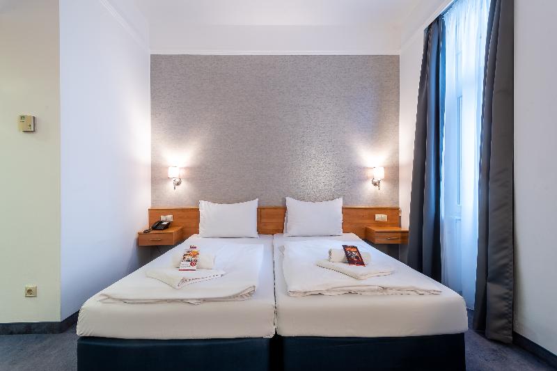East City Hotel image