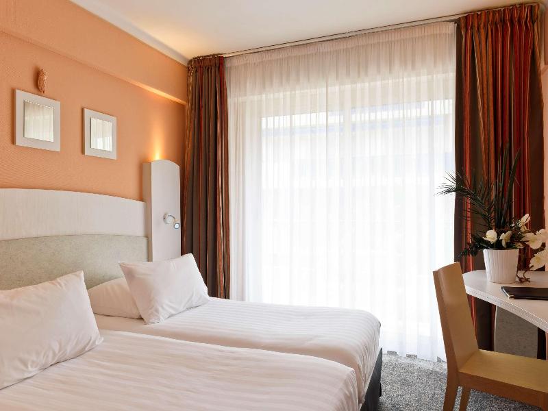 Best Western Astoria image
