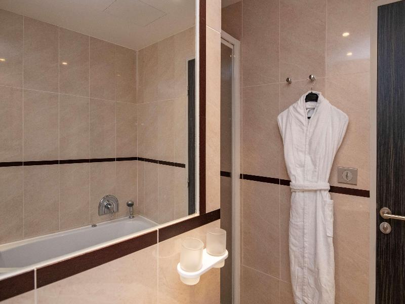 Hotel Mondial, BW Premier Collection image