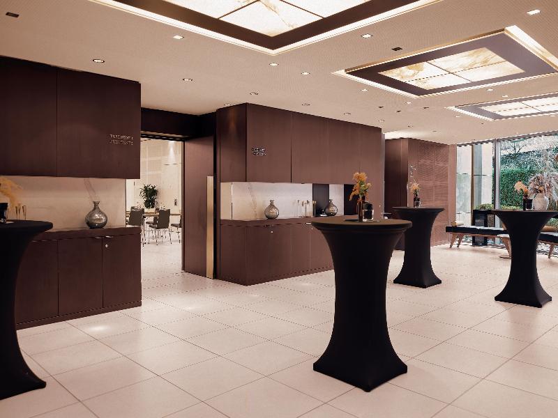 Hotel Wasserturm Cologne, Curio Collection image
