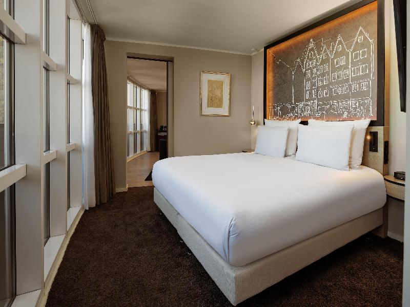 Hotel Wasserturm Cologne, Curio Collection image