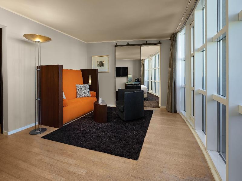 Hotel Wasserturm Cologne, Curio Collection image