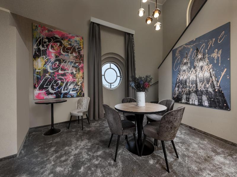 Hotel Wasserturm Cologne, Curio Collection image