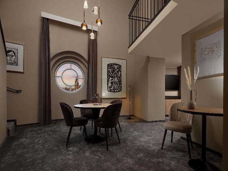 Hotel Wasserturm Cologne, Curio Collection image