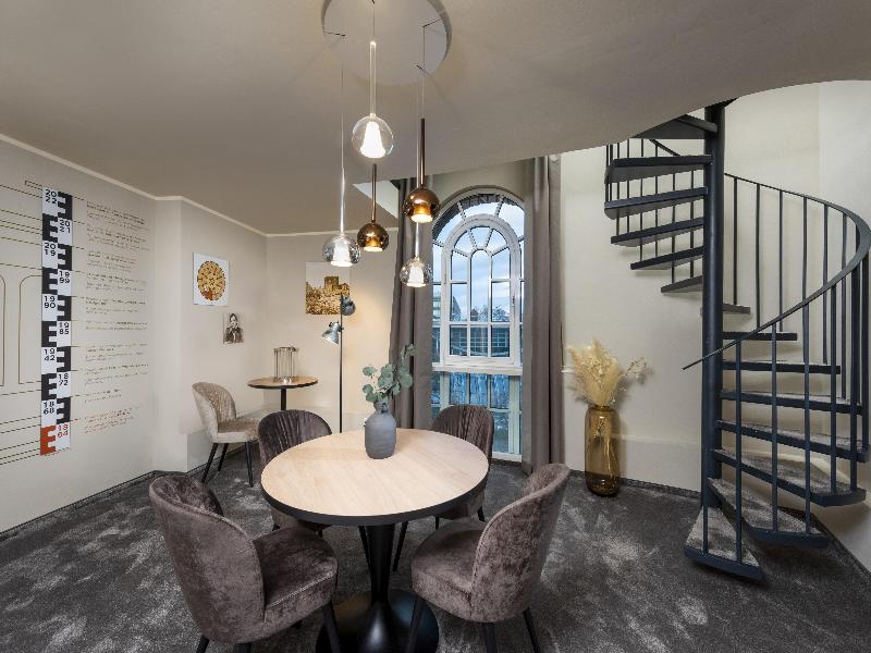 Hotel Wasserturm Cologne, Curio Collection image