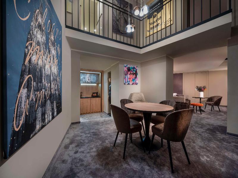 Hotel Wasserturm Cologne, Curio Collection image