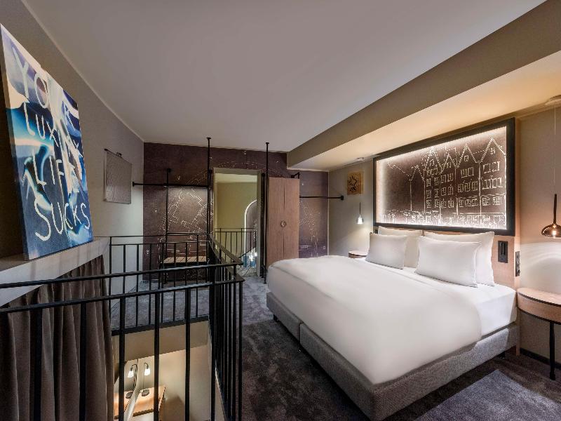Hotel Wasserturm Cologne, Curio Collection image