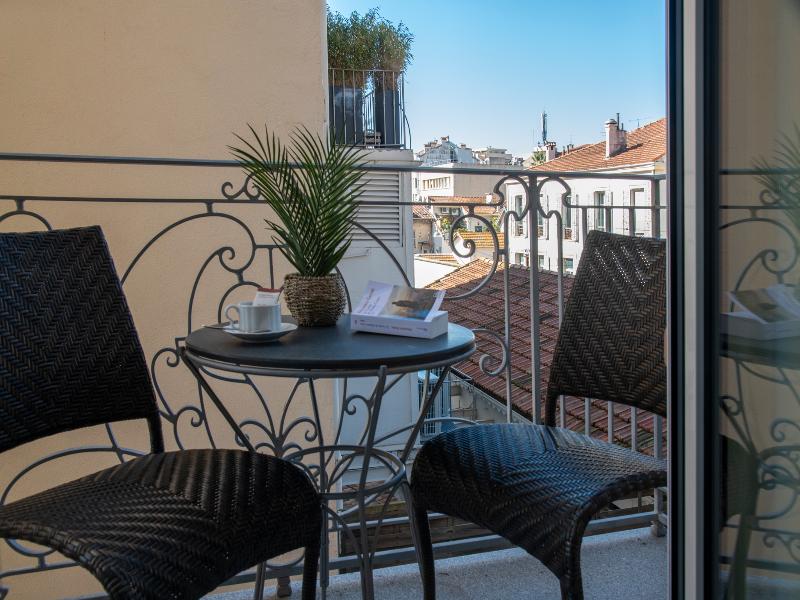 Golden Tulip Cannes - Hotel De Paris image