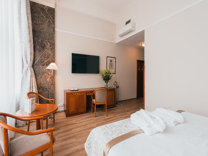 Belvedere Hotel Prague image