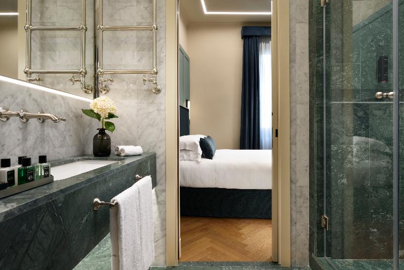 Floren Luxury Hotel image