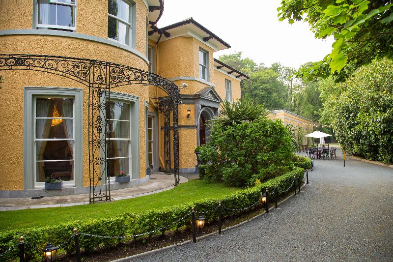 Cork's Vienna Woods Hotel and Villas