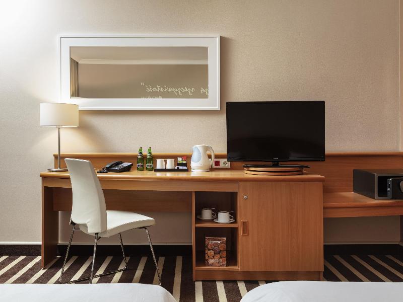 Novotel Poznan Centrum image