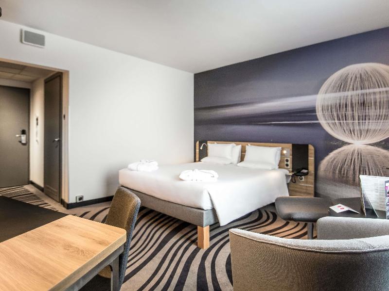 Novotel Poznan Centrum image