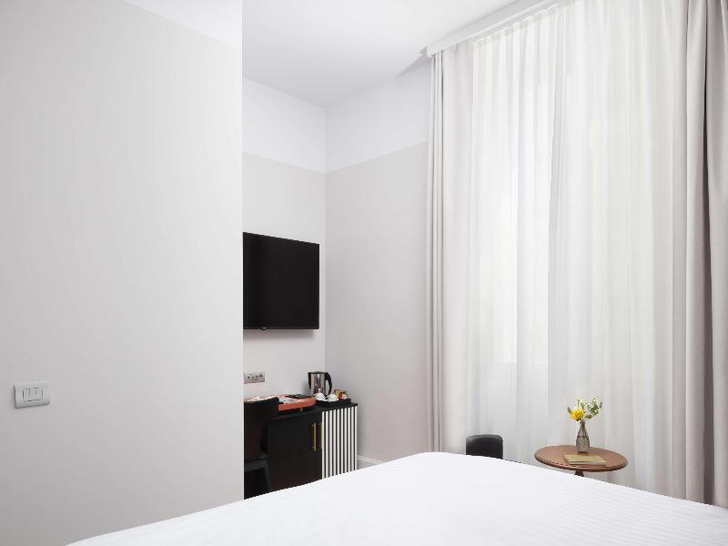 Anglo American Hotel Florence, Curio Collection image