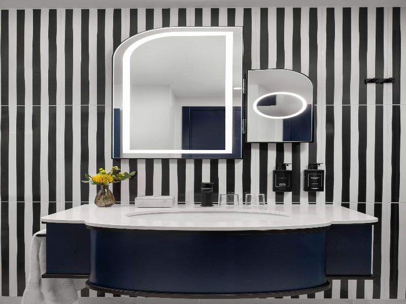 Anglo American Hotel Florence, Curio Collection image