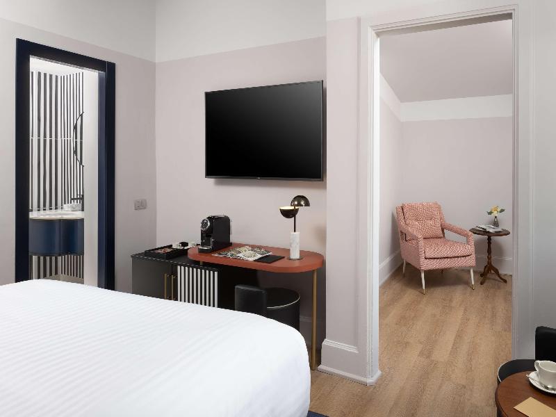 Anglo American Hotel Florence, Curio Collection image