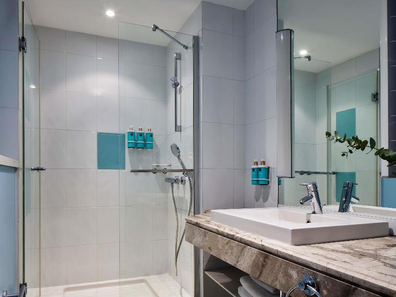 Novotel Athenes image