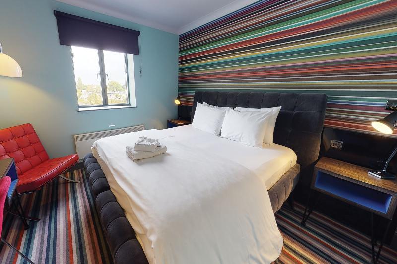 Village Hotel Birmingham Dudley image