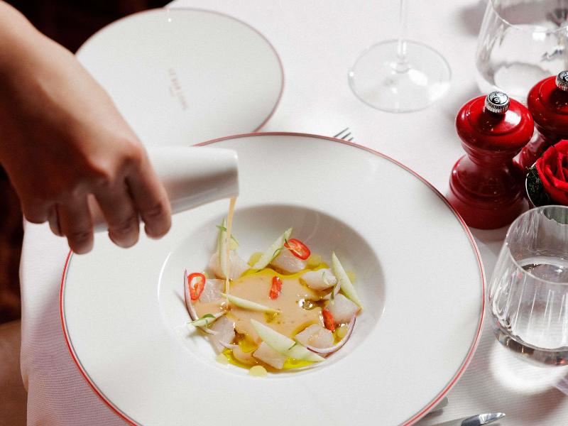 Le Royal Monceau Raffles Paris image