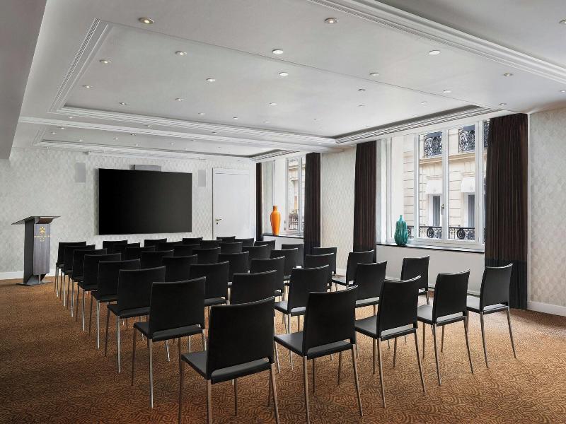 Prince De Galles, A Luxury Collection Hotel image