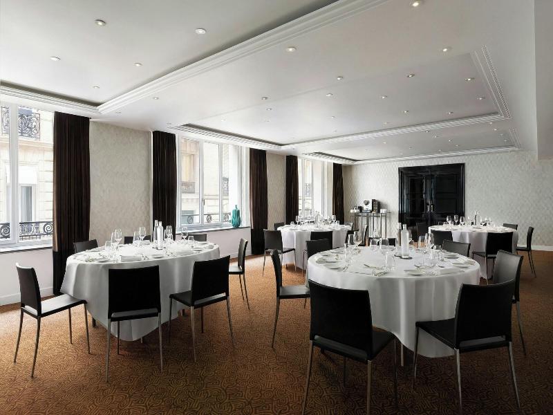 Prince De Galles, A Luxury Collection Hotel image