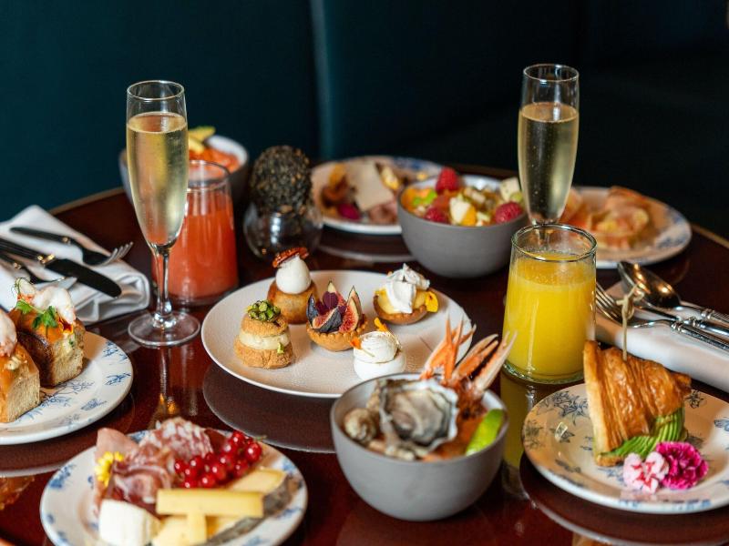 Prince De Galles, A Luxury Collection Hotel image