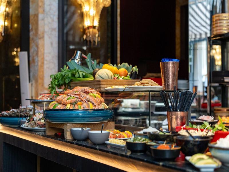 Prince De Galles, A Luxury Collection Hotel image