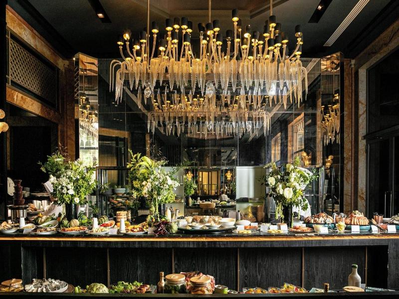 Prince De Galles, A Luxury Collection Hotel image